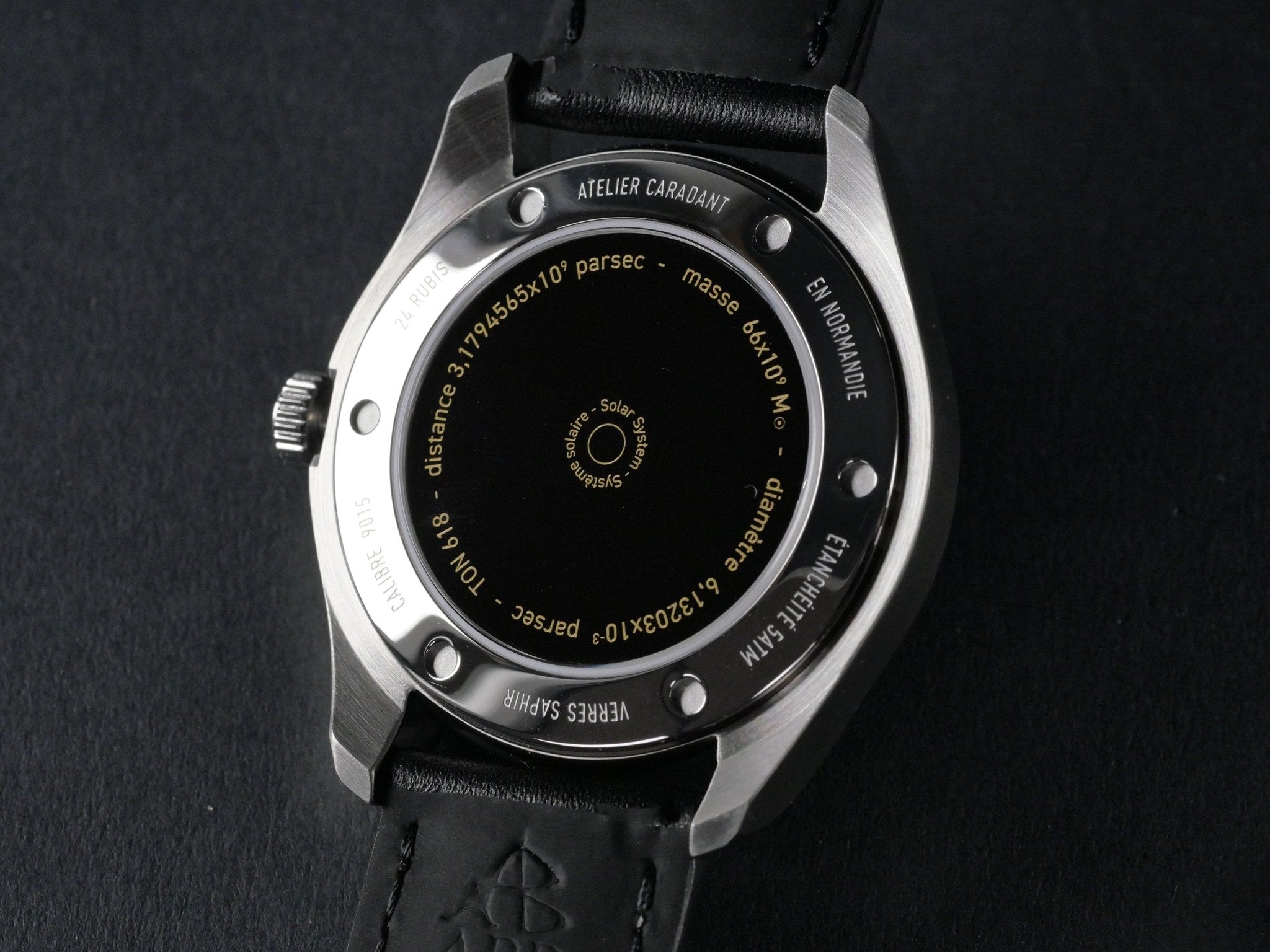 Signature Event Horizon - Atelier Caradant